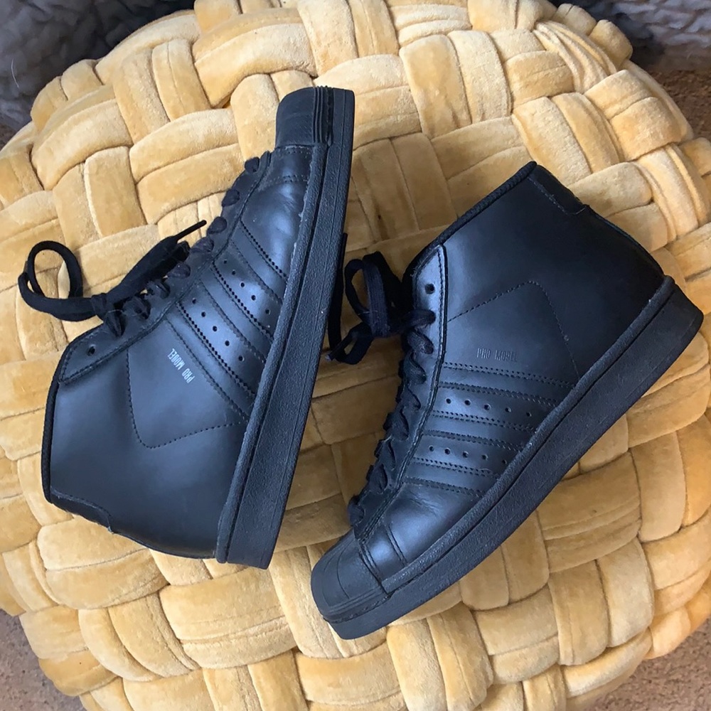 Adidas Pro Model Shoes | M4/W5 | Black on Black